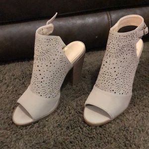 Shoe Dazzle wedges